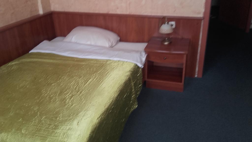 Alabastro Bed and Breakfast Tomaszów Mazowiecki Værelse billede